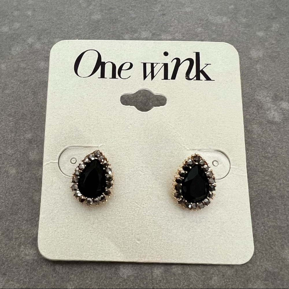 Vintage One Wink Black, Silver and Gold Teardrop Earrings